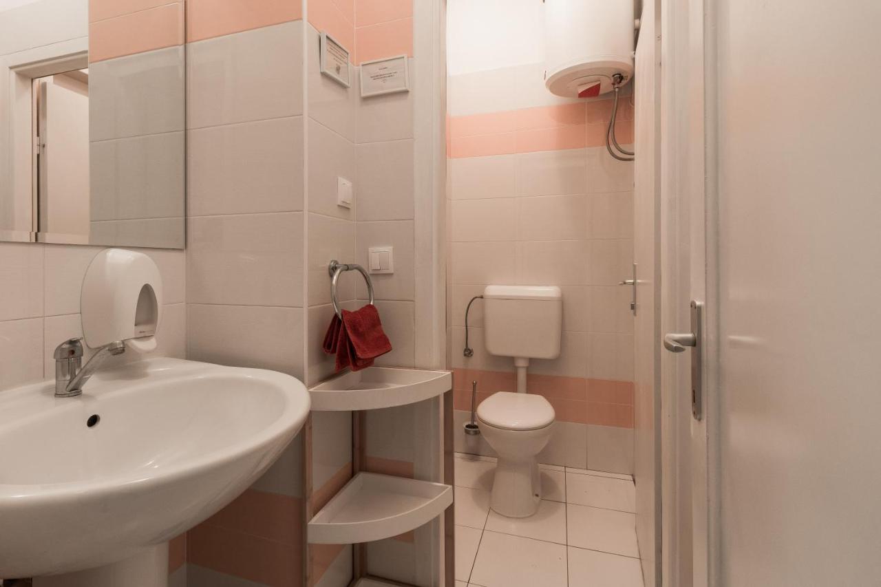 Hostel Split Backpackers Екстериор снимка