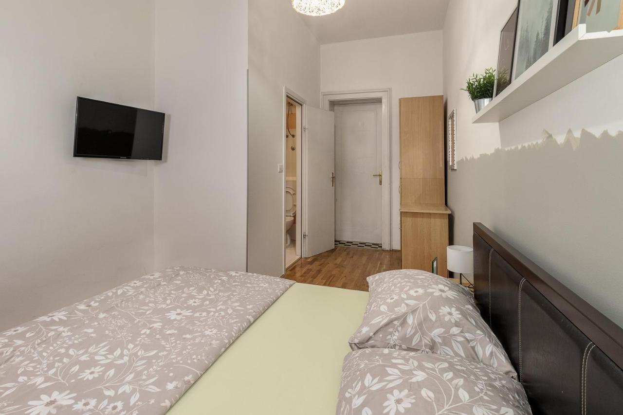 Hostel Split Backpackers Екстериор снимка