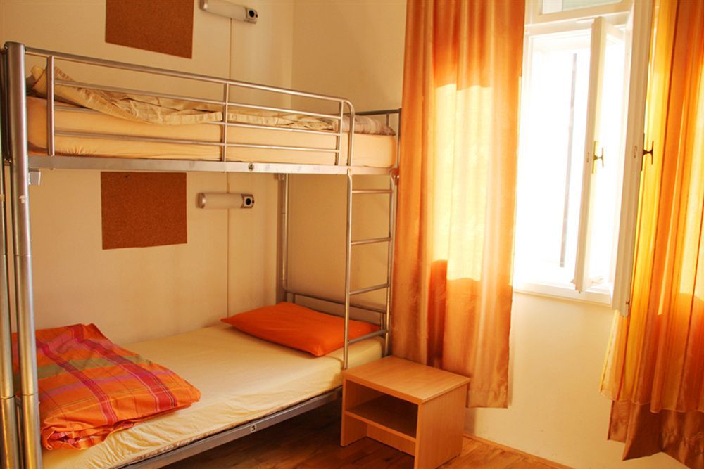 Hostel Split Backpackers Екстериор снимка