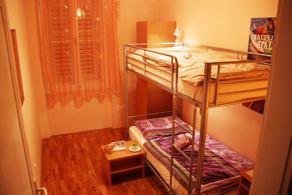 Hostel Split Backpackers Екстериор снимка